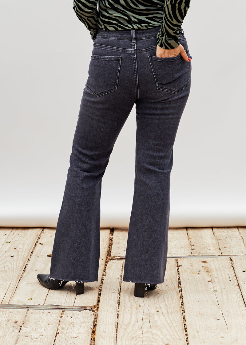 מכנסי ג׳ינס | ג׳סיקה שחור דנים  | אופק